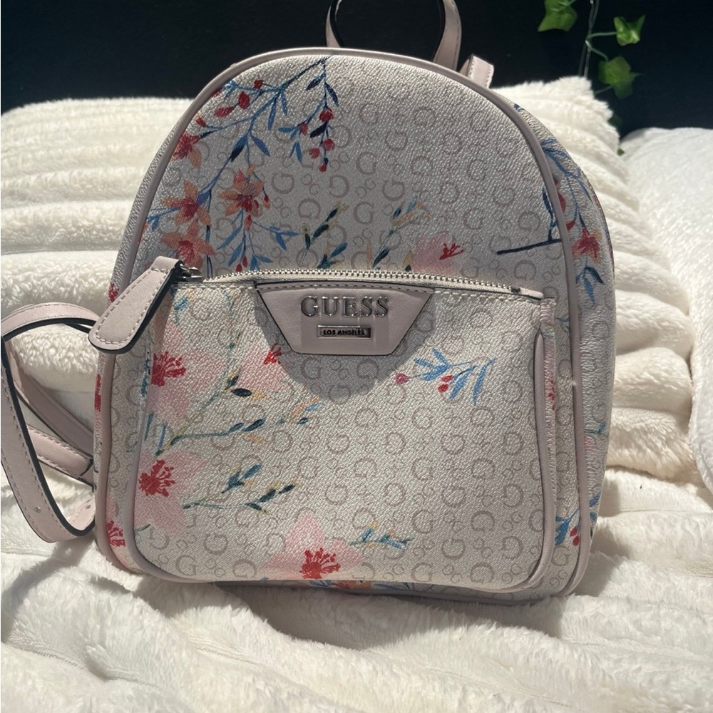 Guess Floral Patterned White Mini-Backpack - image 1
